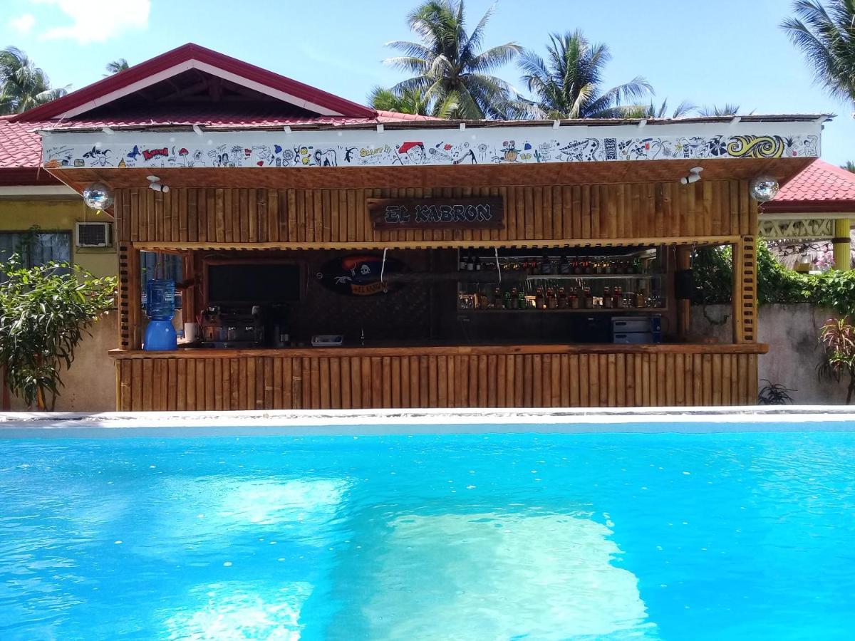 Apo Diver Beach Resort 산후안 외부 사진