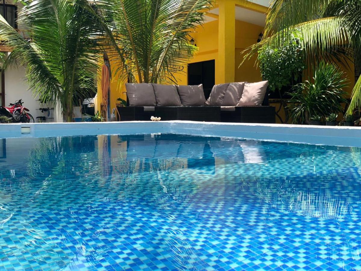 Apo Diver Beach Resort 산후안 외부 사진