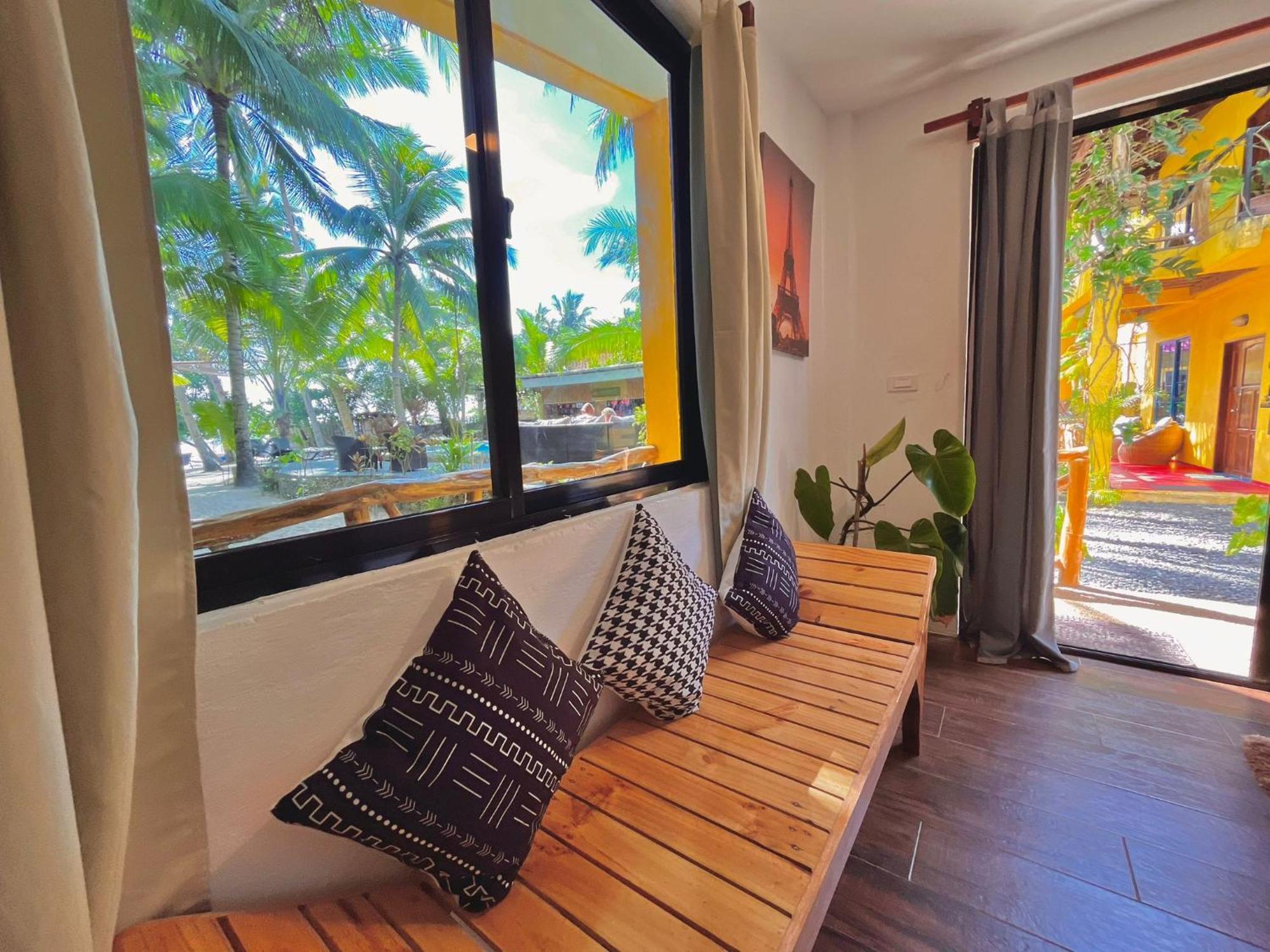 Apo Diver Beach Resort 산후안 외부 사진